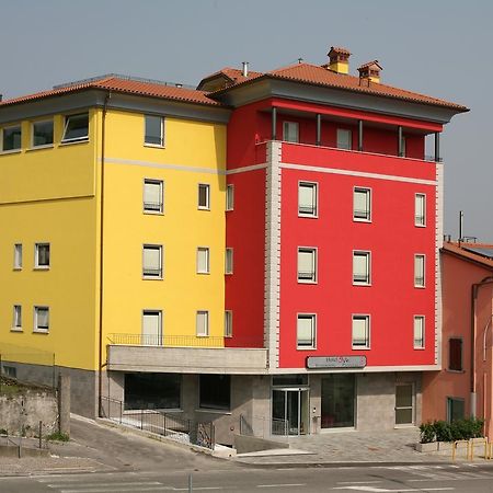 Hotel 5 Vie Almenno San Salvatore Buitenkant foto
