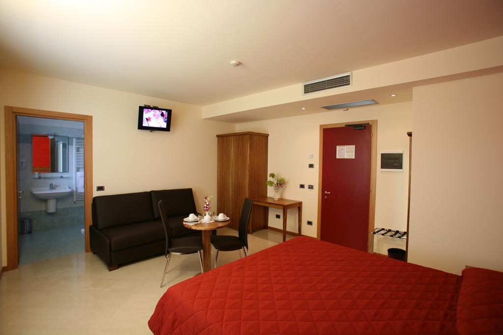 Hotel 5 Vie Almenno San Salvatore Kamer foto